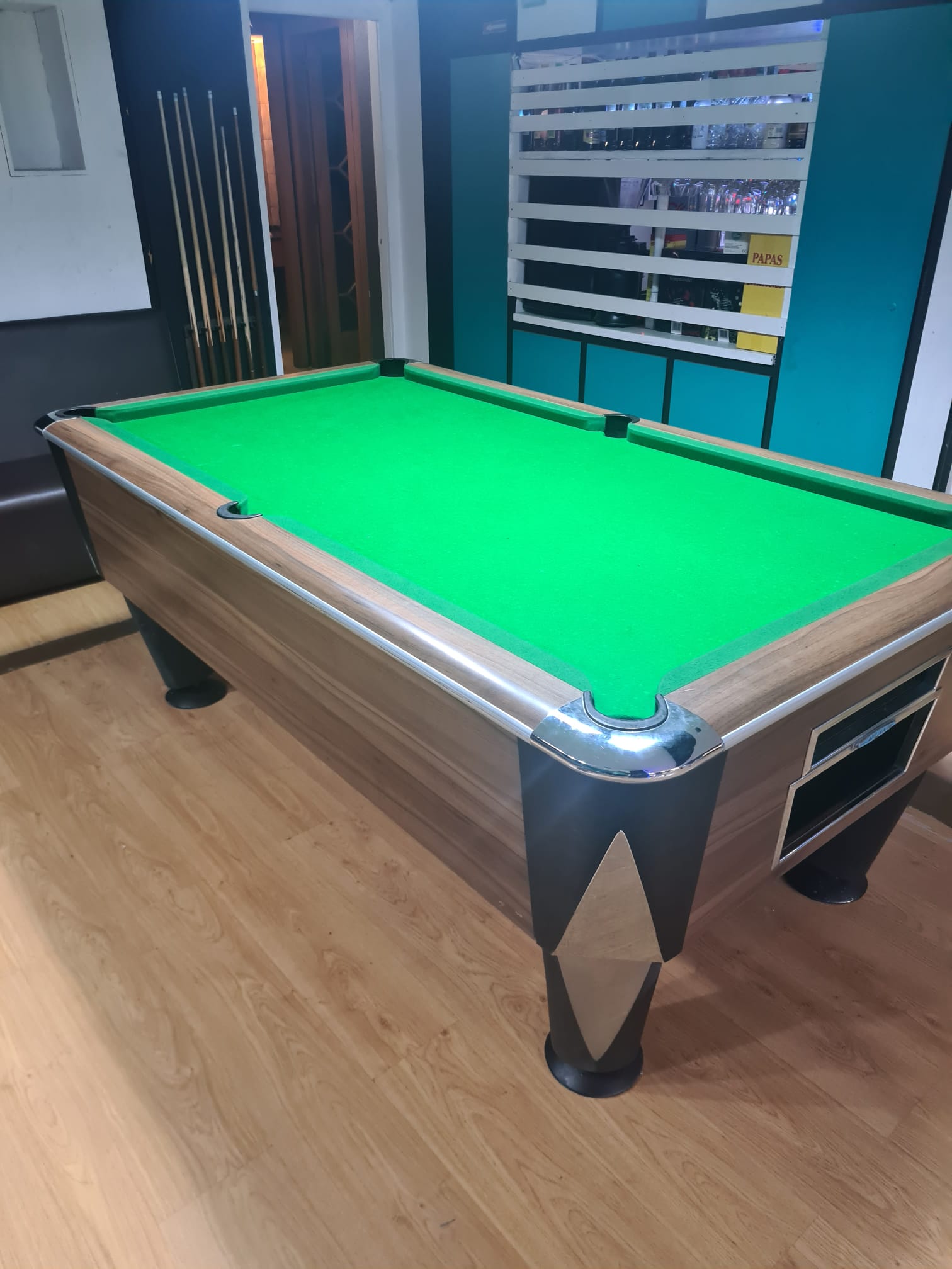 Alquiler de futbolín para eventos en Alicante (bodas, cumpleaños, fiestas de empresa), servicio de transporte, montaje y desmontaje